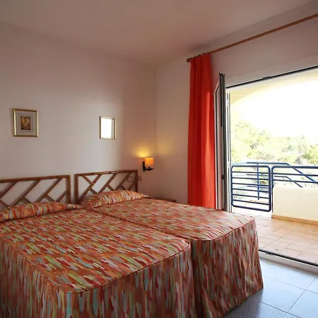 Bellamar B - A Primera Linea De Mar En Llanca. - Es-228-20 Holiday home *